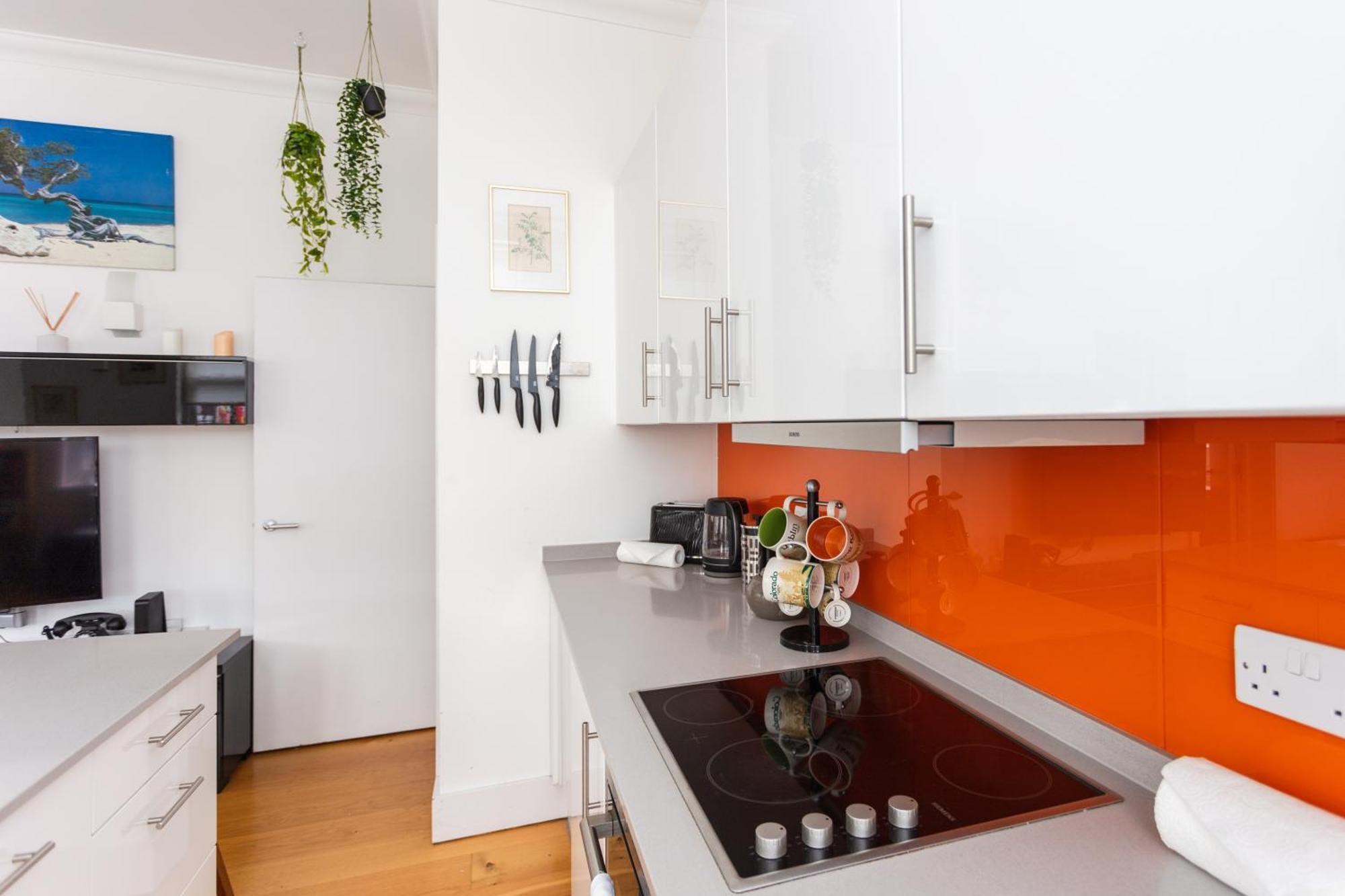Homely 1 Bedroom Apartment In The Heart Of Vibrant Camden ロンドン エクステリア 写真