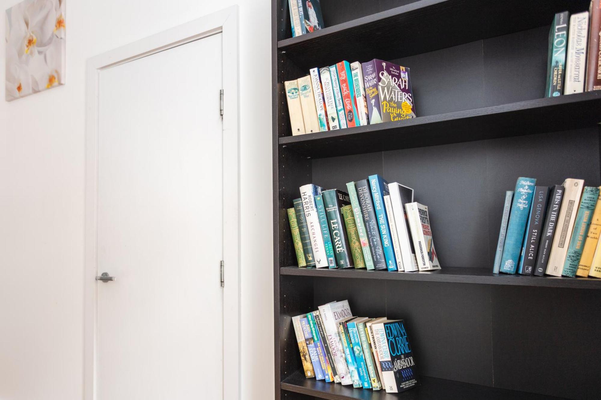 Homely 1 Bedroom Apartment In The Heart Of Vibrant Camden ロンドン エクステリア 写真